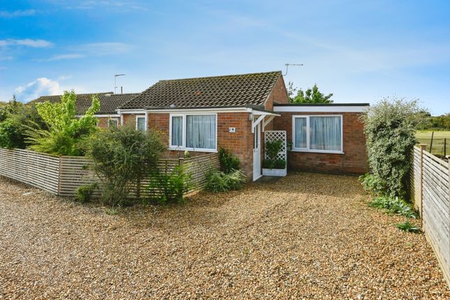 2-bed bungalow on 9, The Cedars, King's Lynn, £160,000