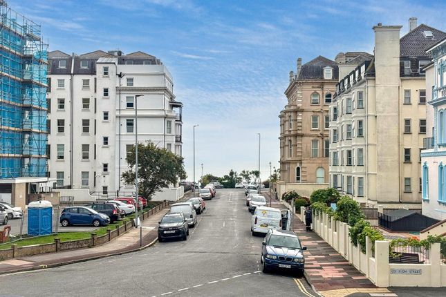 7, Gannet House, Hartington Place, Eastbourne photo 2