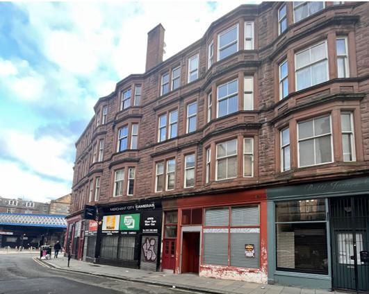 Retail premises to let in 15, Parnie Street, Glasgow