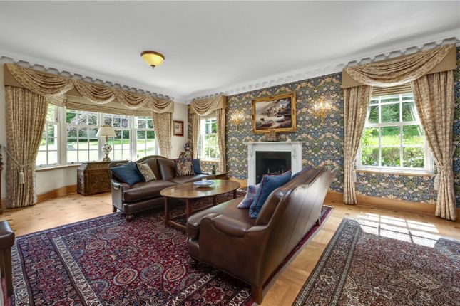 Heron Court,, East Road, St George's Hill photo 3