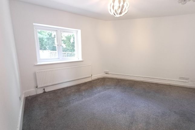 2A, Hales Drive, Kent photo 3