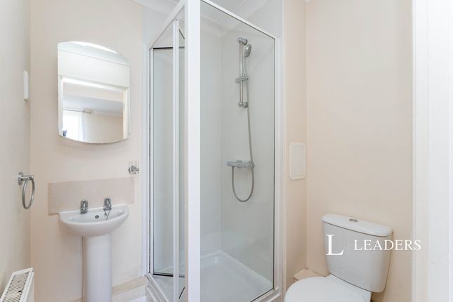 6, Warrior Court, Gosport photo 3