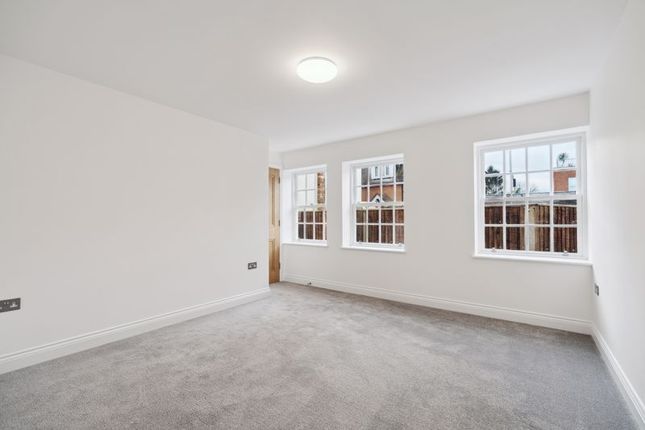 Flat 5, 15-17 West Street, Marlow photo 4