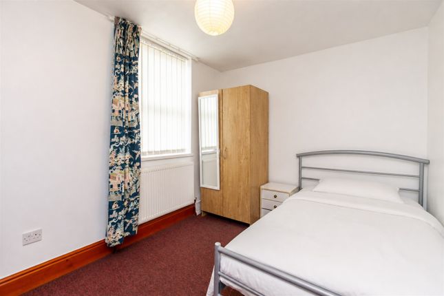 LUTON ROAD, BIRMINGHAM photo 5