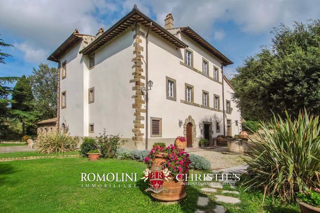 Thumbnail Villa for sale in Cortona, 52044, Italy