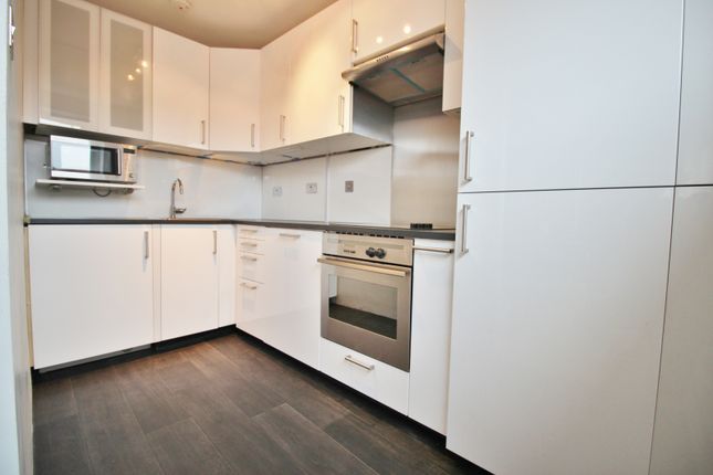 Flat 7 Townsend House, 22-25 Dean Street, Soho photo 4