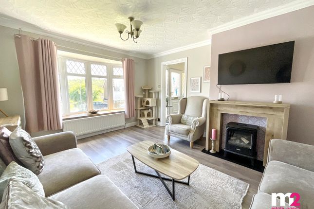 3, Brynhyfryd Close, Pontypool photo 2