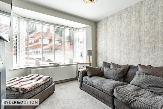 17, Parkfield Drive, Manchester photo 5