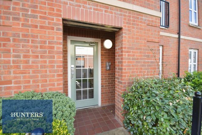 41, Vicarage Walk, Derbyshire photo 2