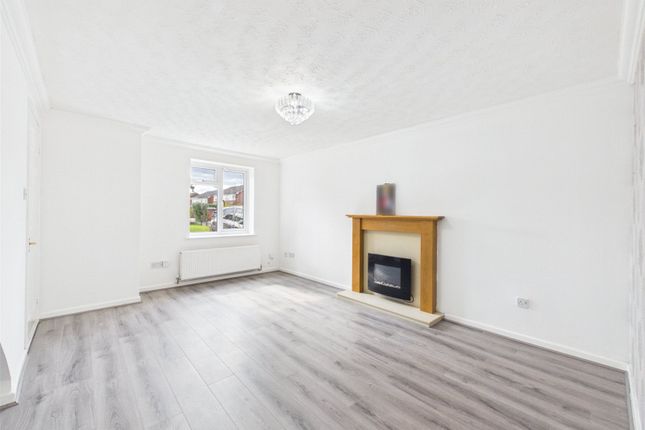 26, Chelmsford Drive, Worcestershire photo 2