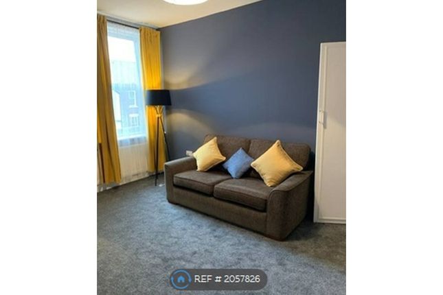 Flat to rent in Third Avenue, Heaton, Newcastle Upon Tyne