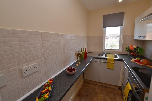 Flat 2, 121 Alphington Road, Exeter photo 5