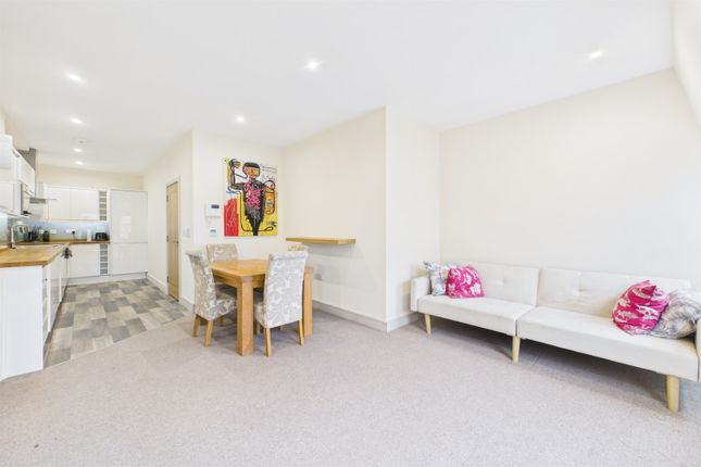 Coombe Lane, London photo 4