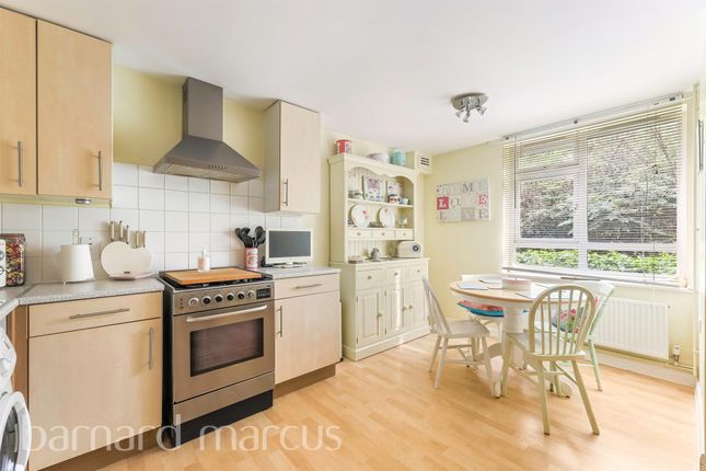 Thumbnail Flat for sale in Gowlland Close, Addiscombe, Croydon