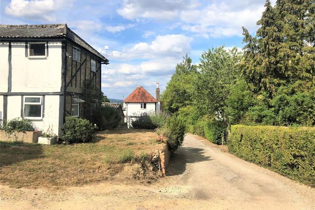 Bungalow to rent in Ockhams Farm Cottages, Shernden Lane, Marsh Green, Edenbridge