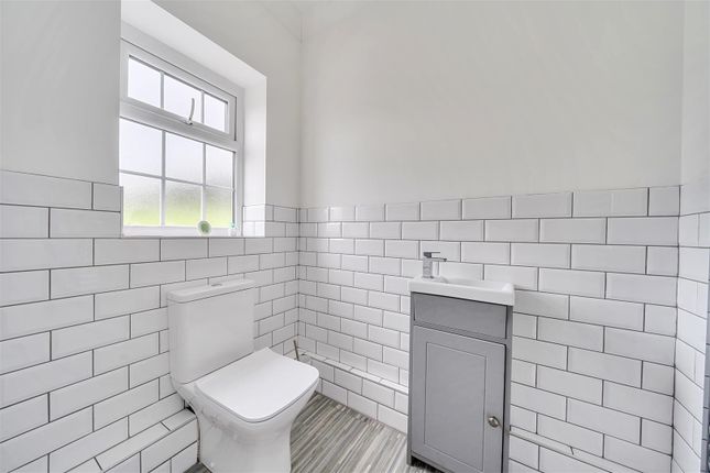 The Stables, 6 Sawel Court, Swansea photo 4