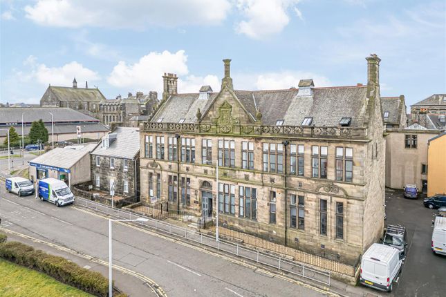 Thumbnail Flat for sale in Flat 5, Carnegie Apartments, Dunfermline