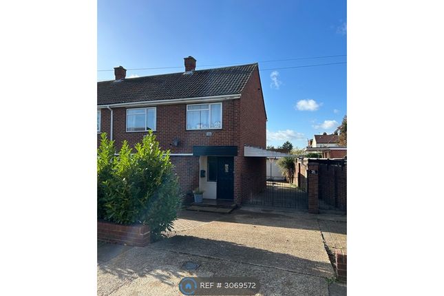 Hall Road, Isleworth photo 3