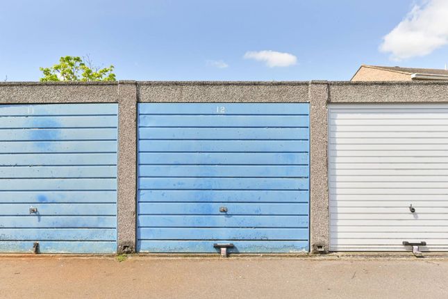 Thumbnail Parking/garage to rent in Regency Court, Sutton