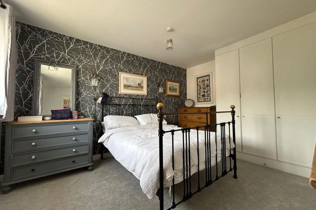 4 Ton View, Bridgend photo 4