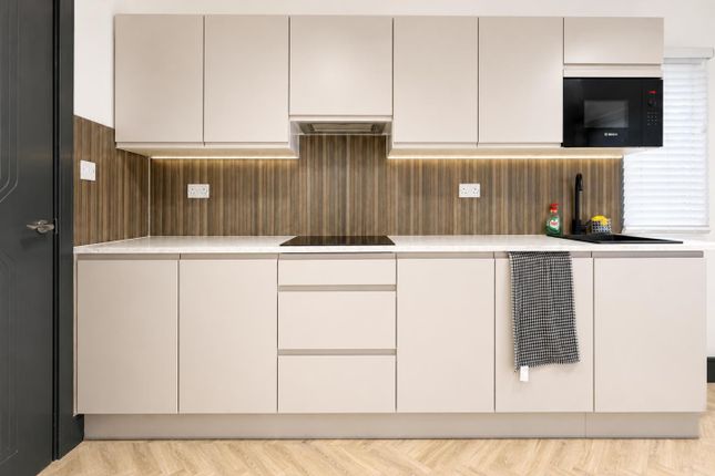 Flat F, 1 Colless Road, London photo 5