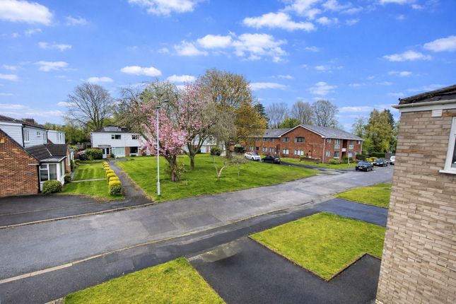 18 Sharston Crescent, Knutsford photo 4