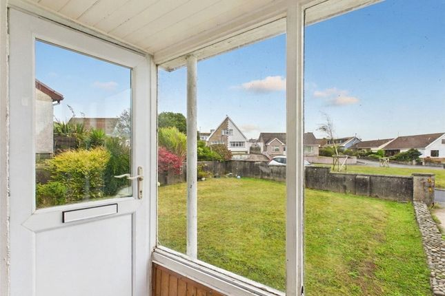2, Pond Meadow, Milford Haven photo 2
