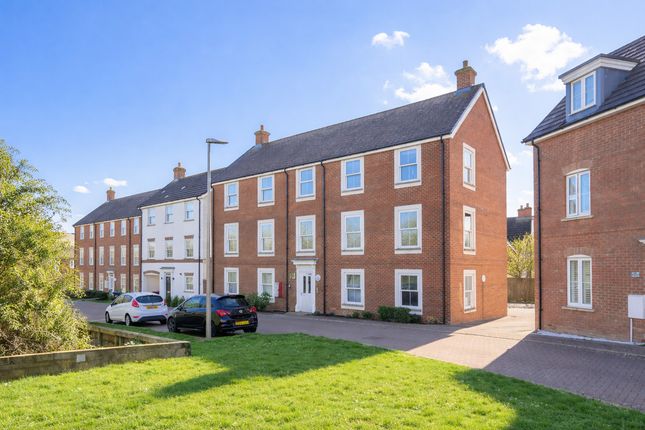 1-bed flat on Flat Flat 5, 33, Honduras Gardens, Milton Keynes, £90,000