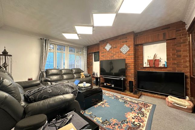 39, Kipling Avenue, Wolverhampton photo 3