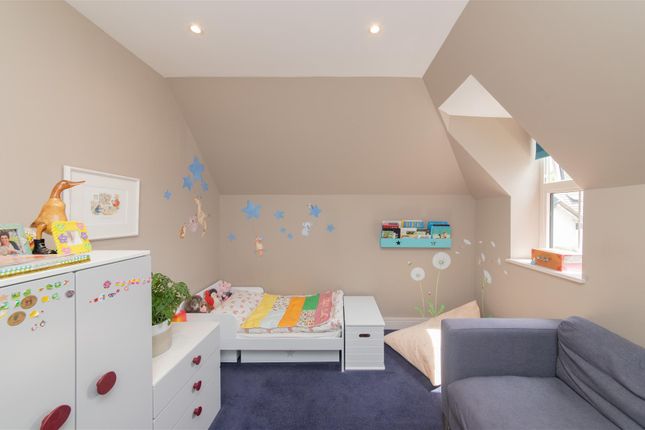 Flat for sale in Holders Hill Road, London