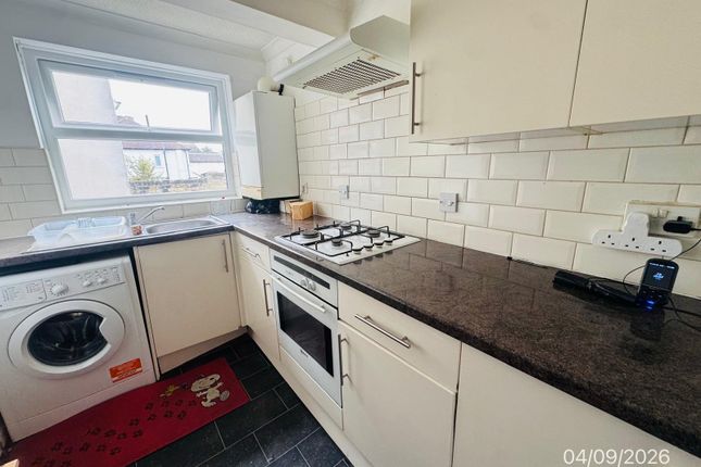 1-bed flat on Flat 3, 28 Margery Park Road, London, £1,550/mo