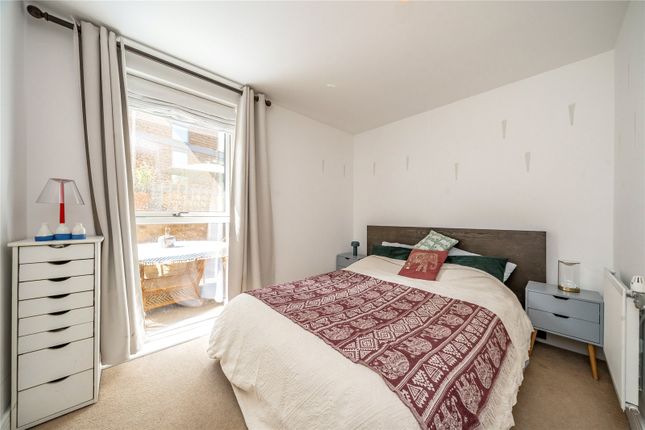Flat 4,, Vermilion Apartments, Bow photo 4