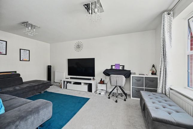 77, Vermilion Way, Rugby photo 3