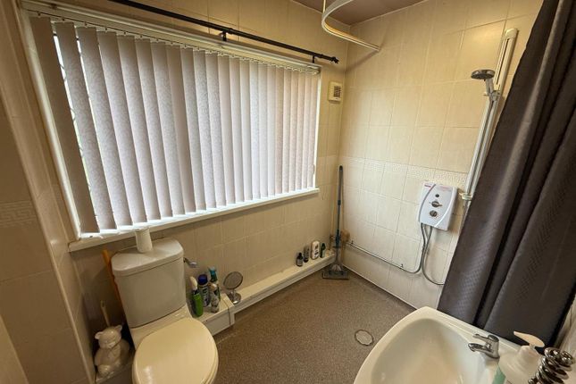 22, Merrivale Road, Bradford photo 5