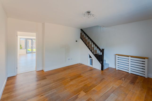 45 Ampney Orchard, Bampton photo 4
