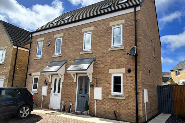 Thumbnail Semi-detached house for sale in Elm View, Castleford