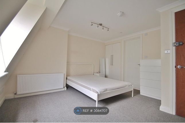 1-bed house on Gravesend, £700/mo