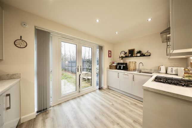 16, Banks Drive, Hessle photo 3