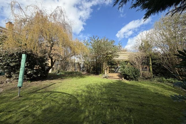 11, Coniston Close, Daventry photo 4