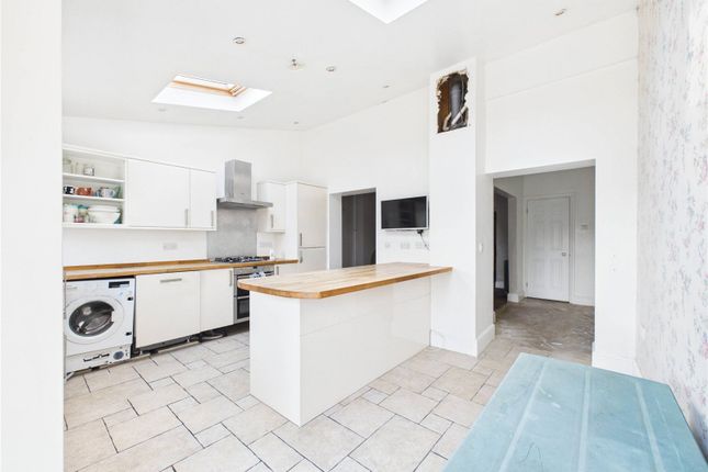 7, Harcourt Avenue, Bristol photo 4