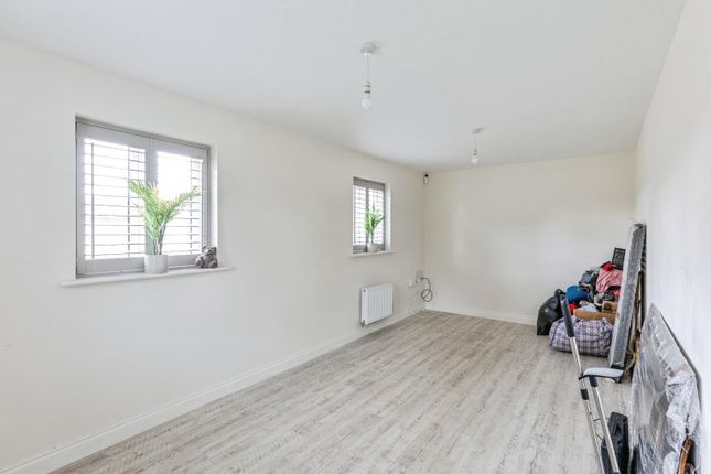 29, Juniper Grove, Wellingborough photo 4