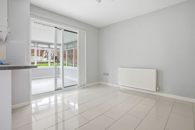 3, Alford Way, Dunfermline photo 4