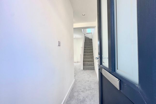 66 High Street, Bridgend photo 3