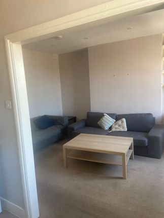 Duplex to rent in Richmond Way, London