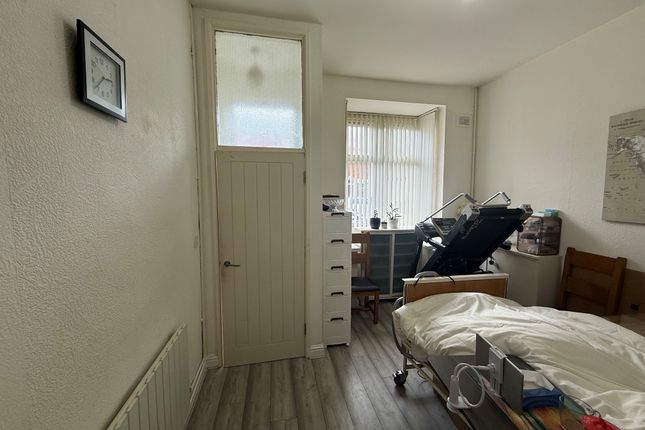 123, Hutton Road, Birmingham photo 2