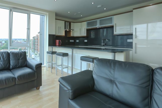 Apt 5, 112 Ecclesall Road - 5 Bed Kitchen.Jpg