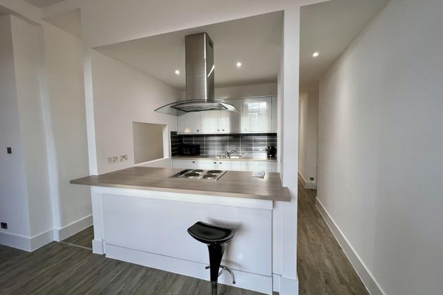 Flat 5, 2, College Street South, Liverpool photo 3