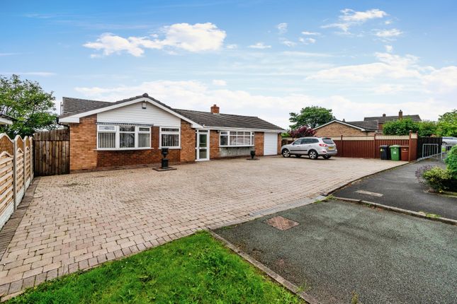 Thumbnail Bungalow for sale in Rushall Manor Close, Walsall, West Midlands