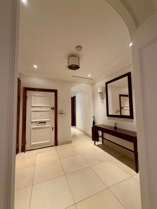 Flat 3 Audley House, North Audley Street, London photo 4