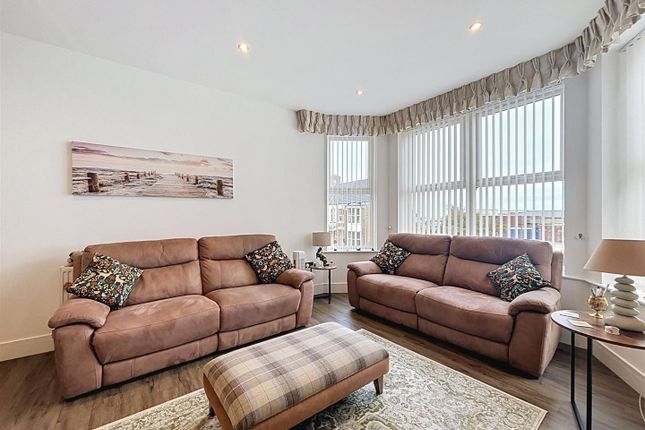 Apartment 6, Alexandra House, Railway Street, Hornsea photo 4